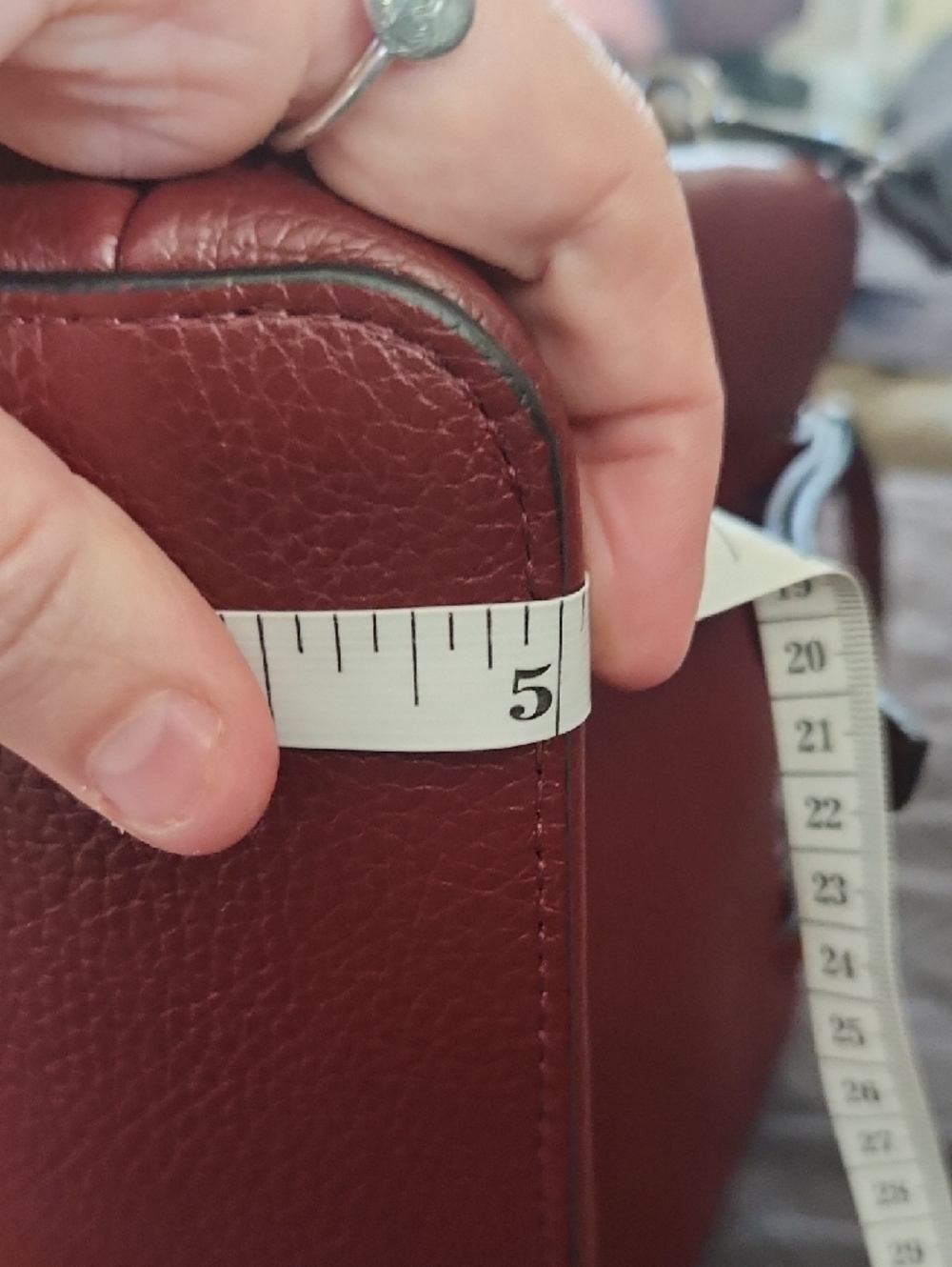 Borse In Pelle Uno Alla Volta Burgundy Shoulder Bag - Picture 9 of 11